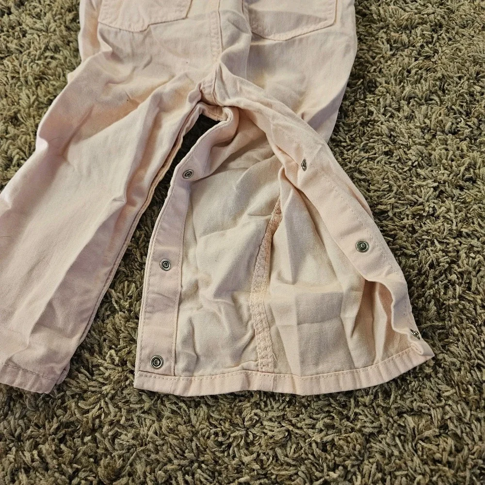 Oshkosh B'gosh Light Pink Overalls Bibs Heart Shaped Pocket Size 24 Months
